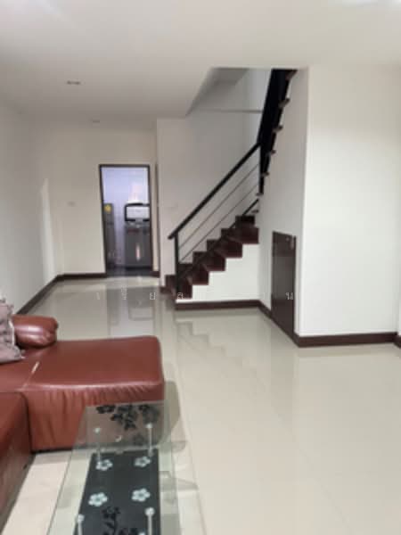 Moobaan K.C. Ramintra 7, Bangkok, Sam Wa Tawan Tok, Khlong Sam Wa, Bangkok, 2 Bedrooms, 100 sqm, Townhouse For Sale, by เรียลตี้ วัน, 500296784 - DDproperty.com