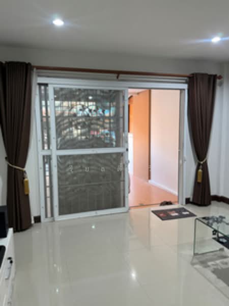 Moobaan K.C. Ramintra 7, Bangkok, Sam Wa Tawan Tok, Khlong Sam Wa, Bangkok, 2 Bedrooms, 100 sqm, Townhouse For Sale, by เรียลตี้ วัน, 500296784 - DDproperty.com