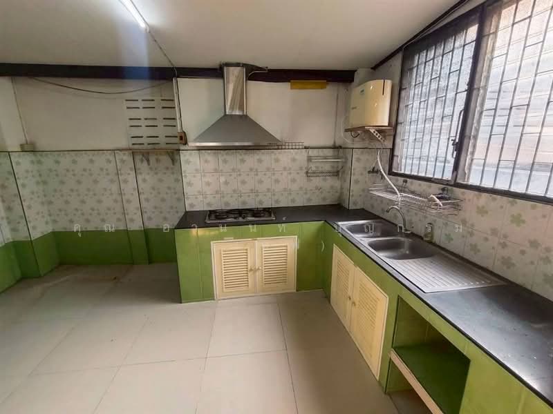 สินธนา ซอยนวมินทร์50 แยก5, Bangkok, ถนนนวมินทร์, Khlong Kum, Bueng Kum, Bangkok, 2 Bedrooms, 100 sqm, Townhouse For Sale, by คุณ อานนท์ บุญกรม (เซฟ), 500296796 - DDproperty.com