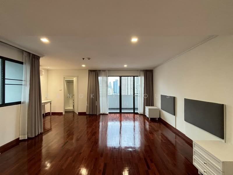 Sethiwan Residence, Bangkok, Soi Sukhumvit 13, Khlongtoei Nua, Watthana, Bangkok, 4 Bedrooms, 300 sqm, Condo For Rent, by Bangkok House Living, 500296798 - DDproperty.com