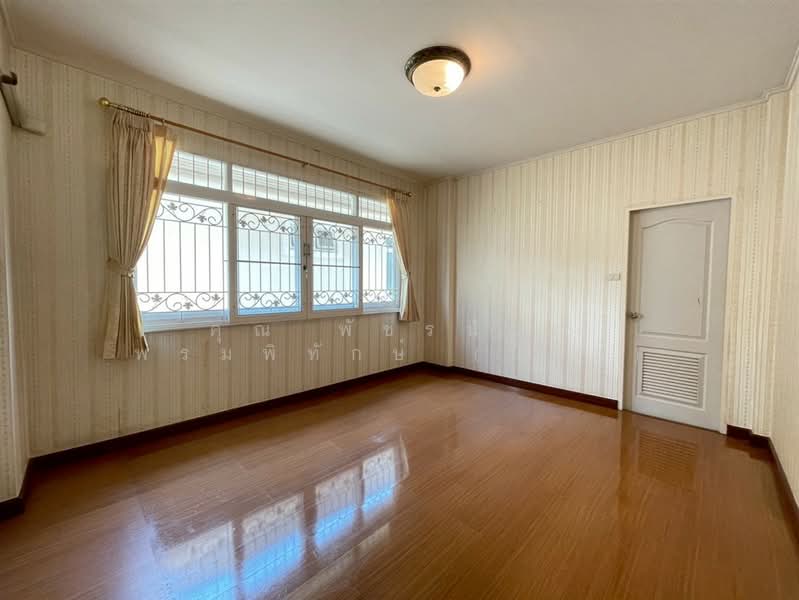 Baan Puntiya Suwinthawong, Bangkok, Soi Suwinthawong 11, Saen Sab, Min Buri, Bangkok, 5 Bedrooms, 140 sqm, Single Detached House For Sale, by คุณ พัชรนันท์ พรมพิทักษ์ (นัจข์), 500296805 - DDproperty.com