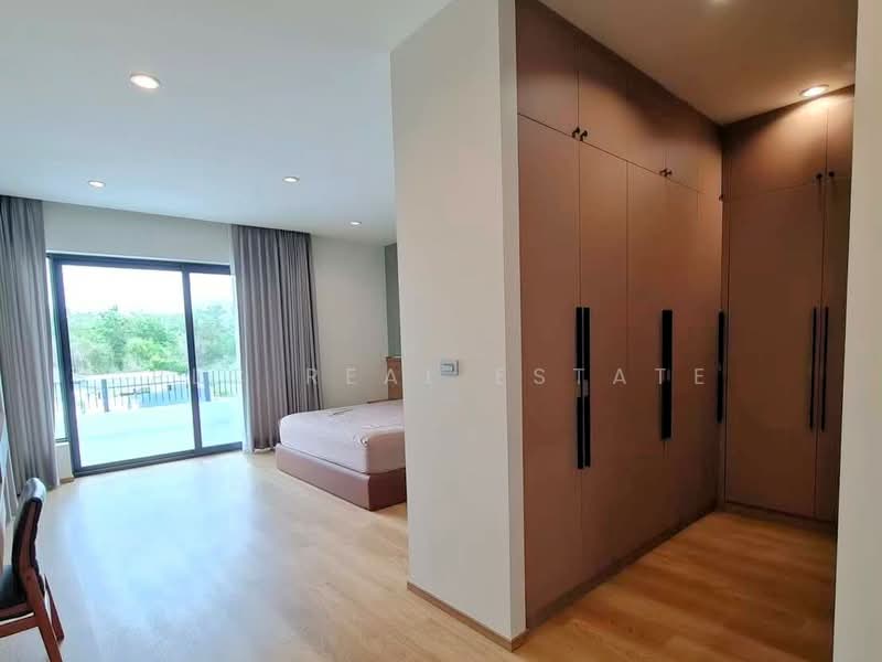 Luxury House for Sale Near Mabprachan East Pattaya, Chon Buri (Pattaya), Bang Lamung, Bang Lamung (Pattaya), Chon Buri (Pattaya), 4 Bedrooms, 1,132 sqm, Single Detached House For Sale, by PLC real estate, 500296831 - DDproperty.com