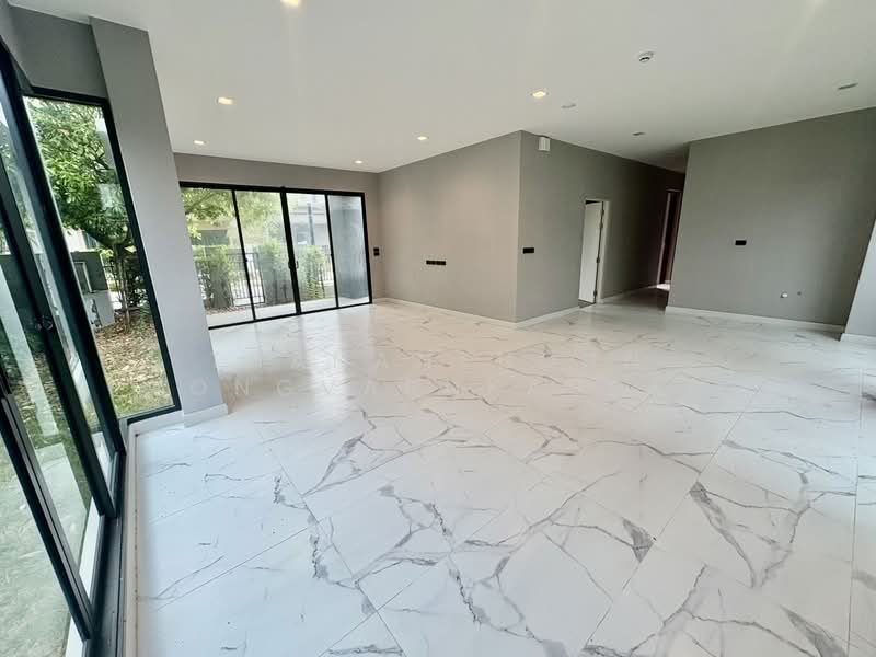 Bangkok Boulevard Signature Westgate, Nonthaburi, Kanchanaphisek Road, Bang Bua Thong, Bang Bua Thong, Nonthaburi, 4 Bedrooms, 391 sqm, Single Detached House For Sale, by Thananthorn Wongvarnkaseam, 500296891 - DDproperty.com