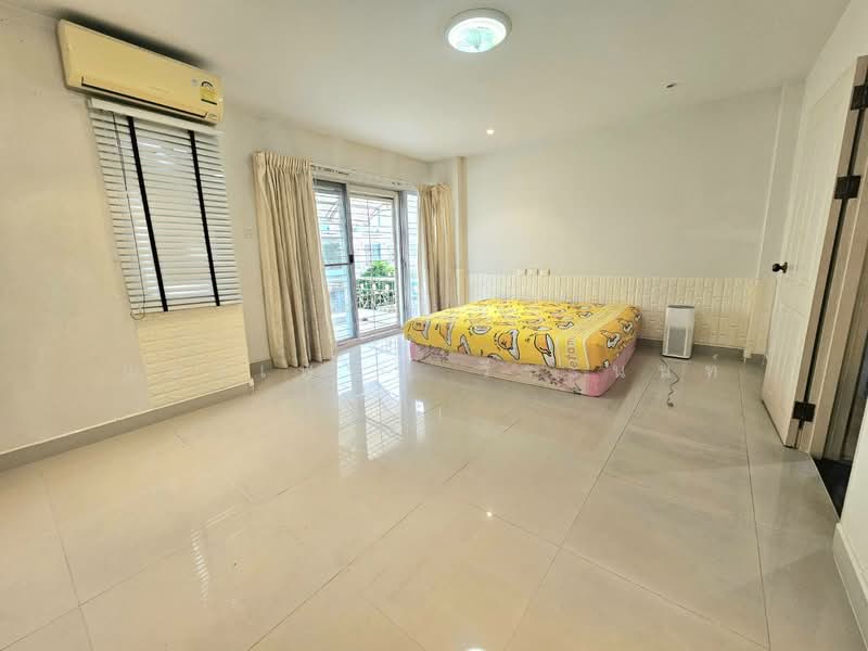 Supalai Ville Rattanathibet, Nonthaburi, Tiwanon Road, Bang Kra So, Muang Nonthaburi, Nonthaburi, 4 Bedrooms, 181 sqm, Townhouse For Sale, by แสงเพชร วีระนนท์, 500296901 - DDproperty.com