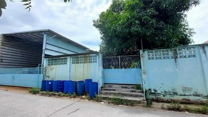 ด่วน! ขายที่ดินพร้อมโกดัง และที่พักอาศัย ผังสีเหลือง โซนอุตสาหกรรมสมุทรปราการ เทพารักษ์ แพรกษา, สมุทรปราการ, เทพารักษ์, เมืองสมุทรปราการ, สมุทรปราการ, 1,480 ตร.ม., โกดัง-โรงงาน ขาย, โดย ณภัทร พรสิริเมธากุล, 500296932 - DDproperty.com