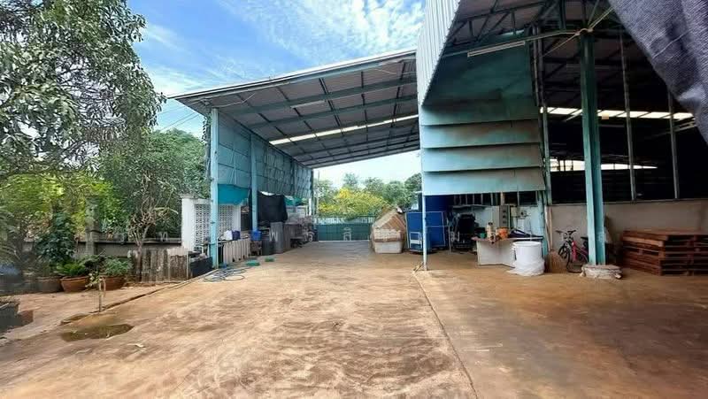 ด่วน! ขายที่ดินพร้อมโกดัง และที่พักอาศัย ผังสีเหลือง โซนอุตสาหกรรมสมุทรปราการ เทพารักษ์ แพรกษา, Samut Prakan, Thepharak, Muang Samut Prakarn, Samut Prakan, , 1,480 sqm, Warehouse/Factory For Sale, by ณภัทร พรสิริเมธากุล, 500296932 - DDproperty.com