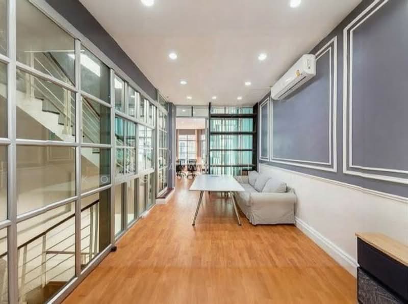 Baan Klang Mueang The Paris Ratchavipha : บ้านกลางเมือง เดอะ ปารีส รัชวิภา, กรุงเทพ, ถนนรัชดาภิเษก, ลาดยาว, จตุจักร, กรุงเทพ, 249 ตร.ม., ทาวน์เฮ้าส์ ขาย, โดย CHAWALIT KONGSAKPAIBUL, 500296951 - DDproperty.com