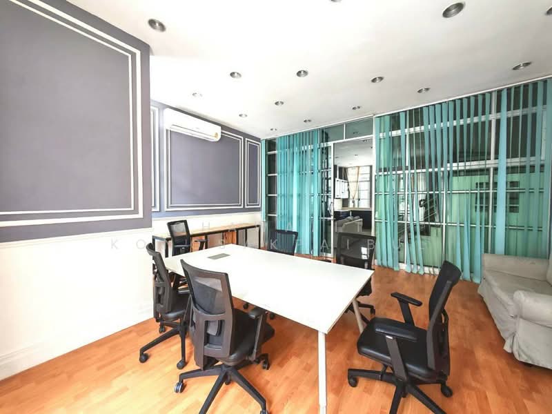 Baan Klang Mueang The Paris Ratchavipha, Bangkok, Ratchadapisek Road, Lat Yao, Chatuchak, Bangkok, 4 Bedrooms, 249 sqm, Townhouse For Sale, by CHAWALIT KONGSAKPAIBUL, 500296951 - DDproperty.com