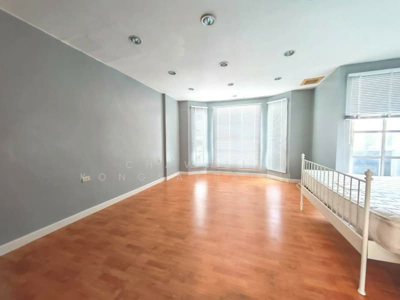 Baan Klang Mueang The Paris Ratchavipha, Bangkok, Ratchadapisek Road, Lat Yao, Chatuchak, Bangkok, 4 Bedrooms, 249 sqm, Townhouse For Sale, by CHAWALIT KONGSAKPAIBUL, 500296951 - DDproperty.com