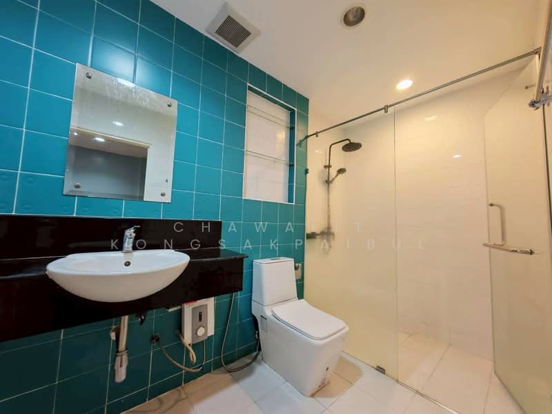 Baan Klang Mueang The Paris Ratchavipha, Bangkok, Ratchadapisek Road, Lat Yao, Chatuchak, Bangkok, 4 Bedrooms, 249 sqm, Townhouse For Sale, by CHAWALIT KONGSAKPAIBUL, 500296951 - DDproperty.com