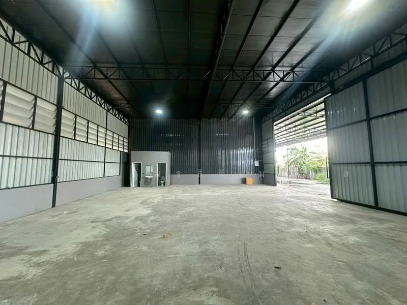 โกดังให้เช่า 2ห้องติด ห้องละ215ตรม กรุงเทพ เขตสะพานสูง ใกล้ด่านเก็บเงินทับช้าง (TW8-16526), กรุงเทพ, ทับช้าง, สะพานสูง, กรุงเทพ, 215 ตร.ม., โกดัง-โรงงาน ให้เช่า, โดย ณภัทร พรสิริเมธากุล, 500297002 - DDproperty.com