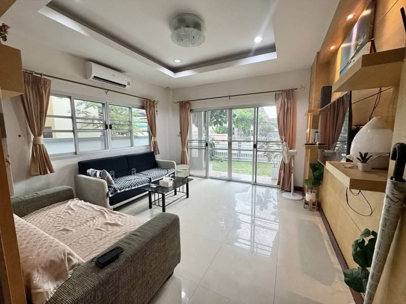 ให้เช่าบ้านเดี่ยว ม.ธารดารา ไร่กล้วย ศรีราชา, Chon Buri (Pattaya), Surasak, Si Racha, Chon Buri (Pattaya), 3 Bedrooms, 180 sqm, Single Detached House For Rent, by Dusit Saengfa, 500297054 - DDproperty.com