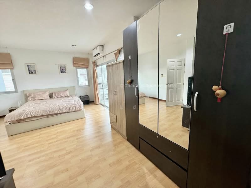 ให้เช่าบ้านเดี่ยว ม.ธารดารา ไร่กล้วย ศรีราชา, Chon Buri (Pattaya), Surasak, Si Racha, Chon Buri (Pattaya), 3 Bedrooms, 180 sqm, Single Detached House For Rent, by Dusit Saengfa, 500297054 - DDproperty.com