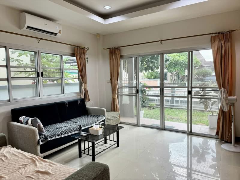 ให้เช่าบ้านเดี่ยว ม.ธารดารา ไร่กล้วย ศรีราชา, Chon Buri (Pattaya), Surasak, Si Racha, Chon Buri (Pattaya), 3 Bedrooms, 180 sqm, Single Detached House For Rent, by Dusit Saengfa, 500297054 - DDproperty.com