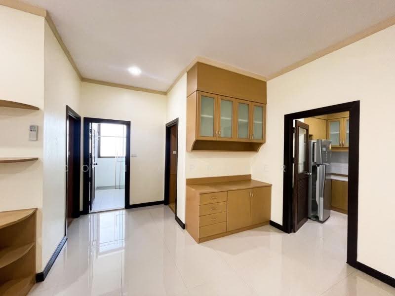 Supalai Place Sukhumvit 39, Bangkok, 175-179 Soi Sukhumvit 39 Sukhumvit Road, Khlong Tan Nua, Watthana, Bangkok, 2 Bedrooms, 120 sqm, Condo For Rent, by Connex Property, 500297126 - DDproperty.com