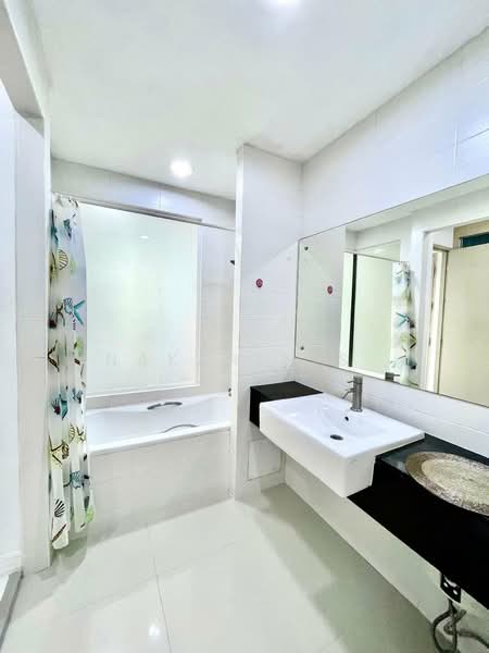 IDEO Ratchada-Huaikwang, Bangkok, 62 Pracharajbumpen Road, Huai Khwang, Huai Khwang, Bangkok, 1 Bedroom, 35 sqm, Condo For Rent, by Nakarin S., 500297191 - DDproperty.com