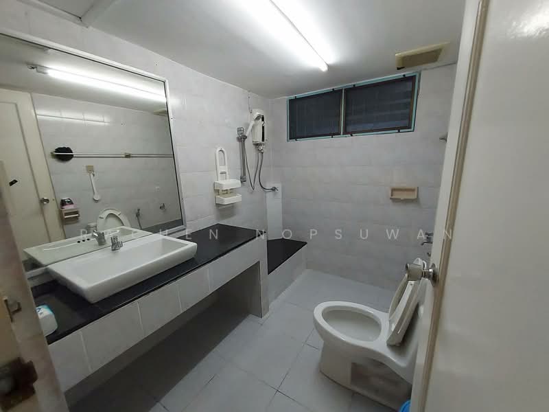 Sammakon Ramkhamhaeng, Bangkok, Ramkhamhaeng Road, Saphan Sung, Saphan Sung, Bangkok, 3 Bedrooms, 150 sqm, Single Detached House For Rent, by Rachen Nopsuwan, 500297205 - DDproperty.com