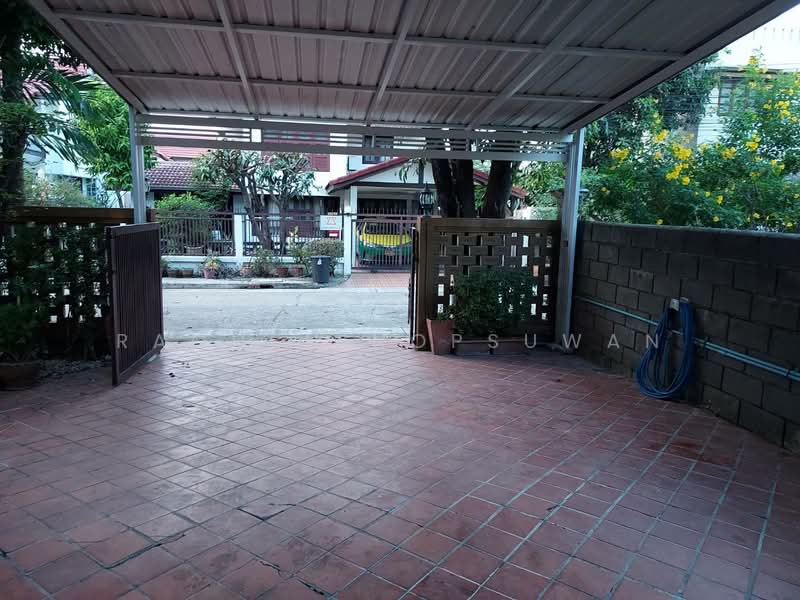 Sammakon Ramkhamhaeng, Bangkok, Ramkhamhaeng Road, Saphan Sung, Saphan Sung, Bangkok, 3 Bedrooms, 150 sqm, Single Detached House For Rent, by Rachen Nopsuwan, 500297205 - DDproperty.com