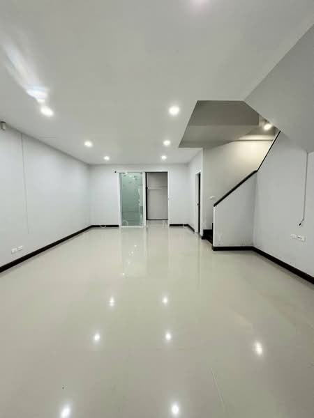 Number One Townhome, Bangkok, Prawet, Bangkok, 4 Bedrooms, 252 sqm, Townhouse For Rent, by Connex Property, 500297269 - DDproperty.com