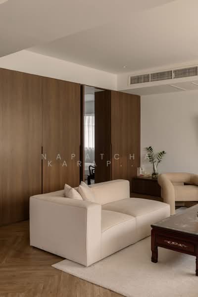Newton Tower, Bangkok, Soi Sukhumvit 6, Khlong Toei, Khlong Toei, Bangkok, 2 Bedrooms, 188 sqm, Condo For Sale, by Napatcha Karapakdee, 500297319 - DDproperty.com