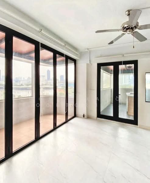 Sun Palace Condominium, Bangkok, 36 Phetchaburi Rd, Bang Kapi, Huai Khwang, Bangkok, 2 Bedrooms, 99 sqm, Condo For Sale, by Chomratkamol Soontorntarawong (Gor), 500297328 - DDproperty.com