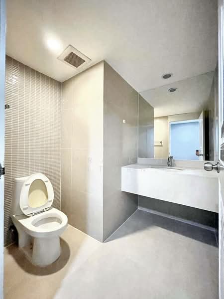 The Trendy, Bangkok, 10 Soi Sukhumvit 13, Khlongtoei Nua, Watthana, Bangkok, 1 Bedroom, 74 sqm, Condo For Rent, by Chomratkamol Soontorntarawong (Gor), 500297350 - DDproperty.com
