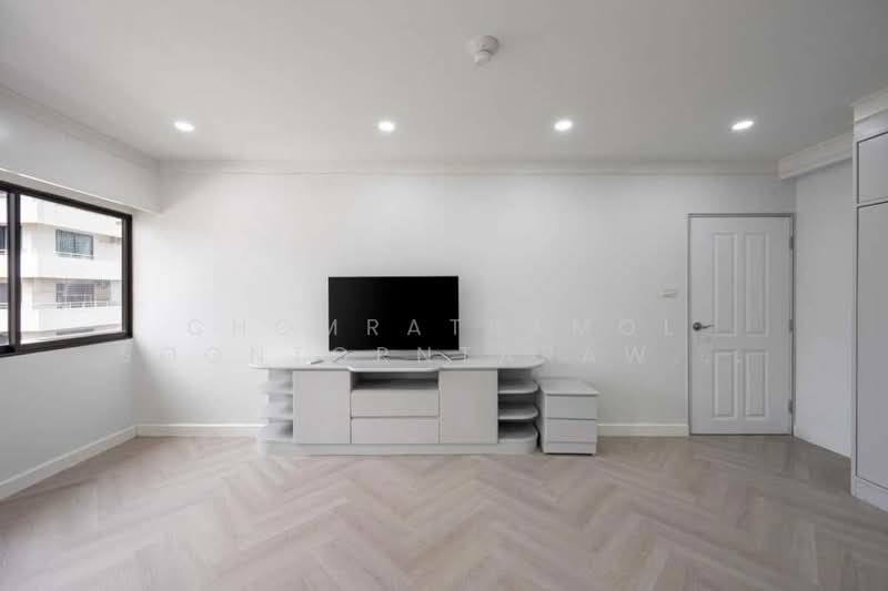 Saranjai Mansion, Bangkok, Soi Sukhumvit 6, Khlong Toei, Khlong Toei, Bangkok, 2 Bedrooms, 117 sqm, Condo For Sale, by Chomratkamol Soontorntarawong (Gor), 500297357 - DDproperty.com