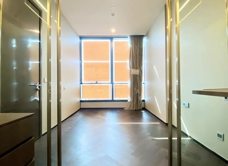 The Esse Sukhumvit 36, Bangkok, Soi Sukhumvit 36, Sukhumvit Road, Phra Kanong, Khlong Toei, Bangkok, 1 Bedroom, 36 sqm, Condo For Sale, by Chomratkamol Soontorntarawong (Gor), 500297369 - DDproperty.com