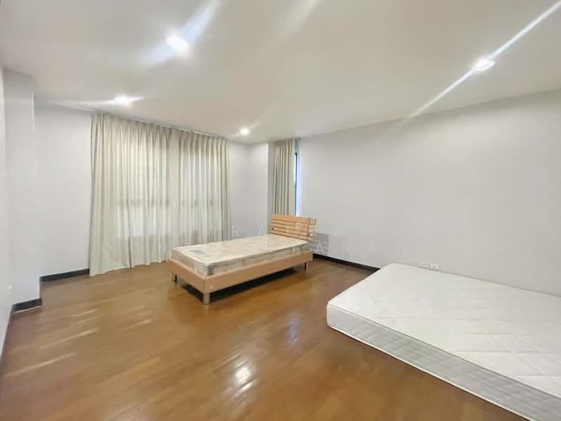The Lanai Sathorn, Bangkok, Soi Yen Akart 2, Chong Nonsi, Yan Nawa, Bangkok, 3 Bedrooms, 267 sqm, Condo For Sale, by Chomratkamol Soontorntarawong (Gor), 500297504 - DDproperty.com