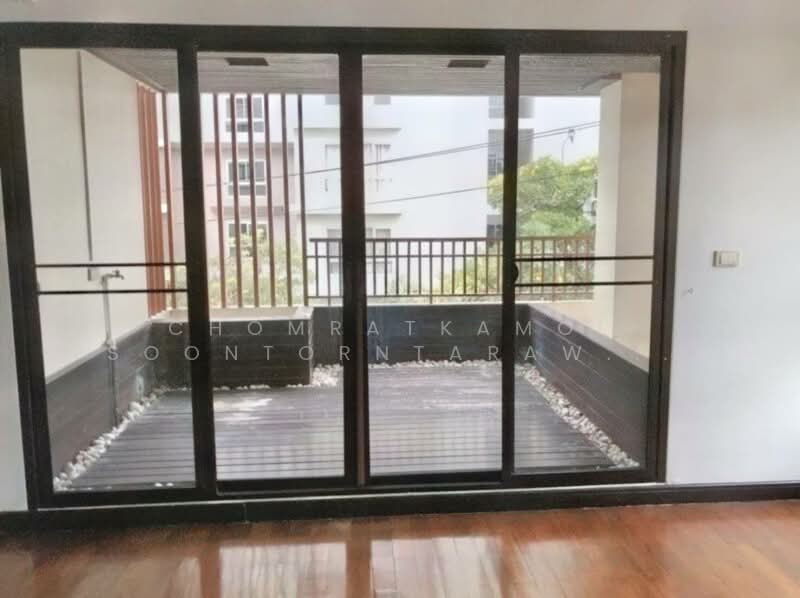 The Lanai Sathorn, Bangkok, Soi Yen Akart 2, Chong Nonsi, Yan Nawa, Bangkok, 3 Bedrooms, 267 sqm, Condo For Sale, by Chomratkamol Soontorntarawong (Gor), 500297504 - DDproperty.com