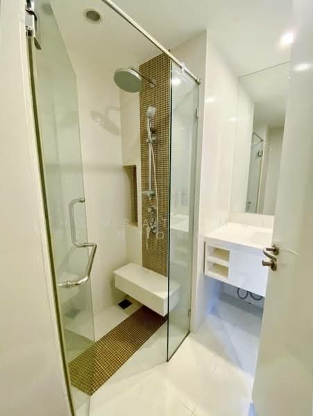 Collezio Sathorn-Pipat, Bangkok, 41 Soi Pipat 1 Silom Road, Silom, Bang Rak, Bangkok, 2 Bedrooms, 63 sqm, Condo For Rent, by Chomratkamol Soontorntarawong (Gor), 500297506 - DDproperty.com