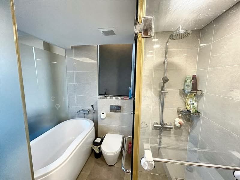 Siamese Thirty Nine, Bangkok, 68 Soi Sukhumvit 39, Sukhumvit Road, Khlong Tan Nua, Watthana, Bangkok, 2 Bedrooms, 65 sqm, Condo For Rent, by Chomratkamol Soontorntarawong (Gor), 500297513 - DDproperty.com
