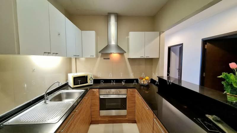 Piyathip Place, Bangkok, 24 Soi Prommitr, Khlong Tan Nua, Watthana, Bangkok, 2 Bedrooms, 173 sqm, Condo For Rent, by Chomratkamol Soontorntarawong (Gor), 500297527 - DDproperty.com