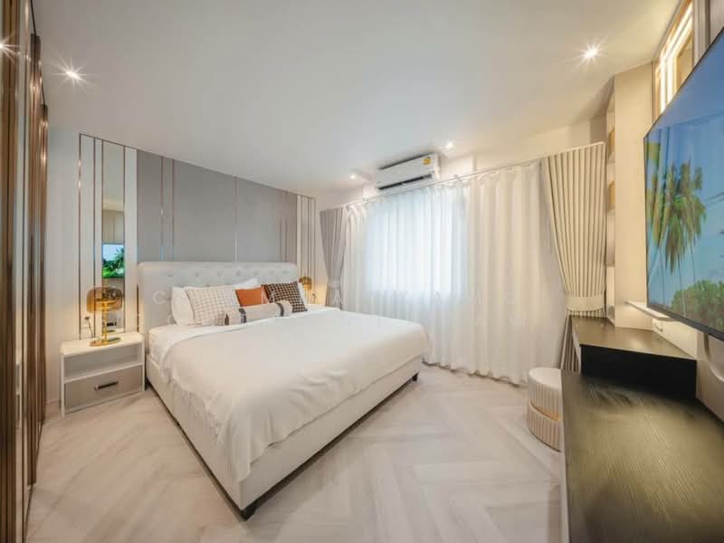 Fortune Condo Town, Bangkok, Naradhiwas Rajanakarindra 24 Alley, Chong Nonsi, Yan Nawa, Bangkok, 3 Bedrooms, 99 sqm, Condo For Rent, by Chomratkamol Soontorntarawong (Gor), 500297537 - DDproperty.com