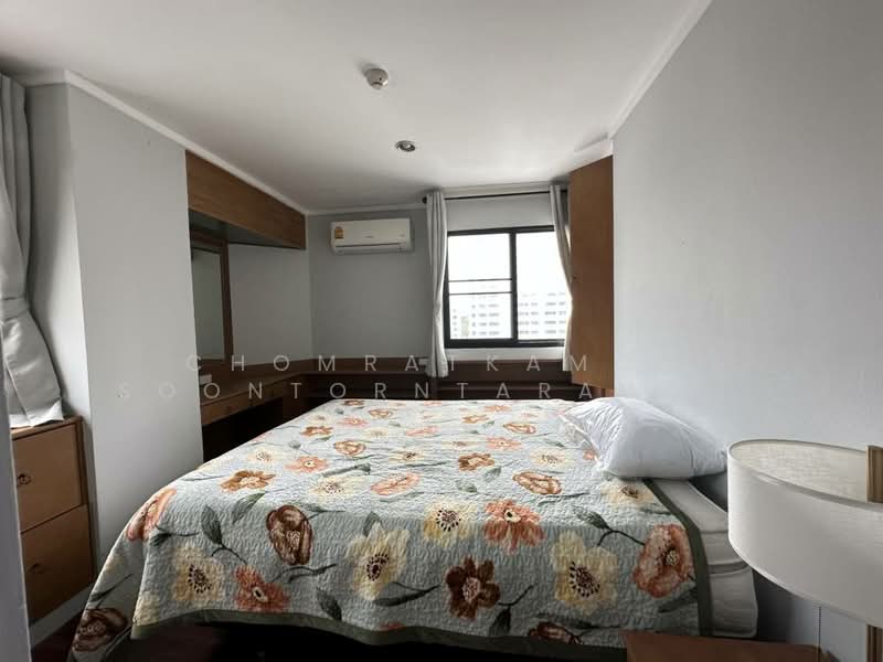 Sukhumvit Park, Bangkok, 27 Soi Sukhumvit 10, Khlong Toei, Khlong Toei, Bangkok, 2 Bedrooms, 65 sqm, Condo For Sale, by Chomratkamol Soontorntarawong (Gor), 500297578 - DDproperty.com