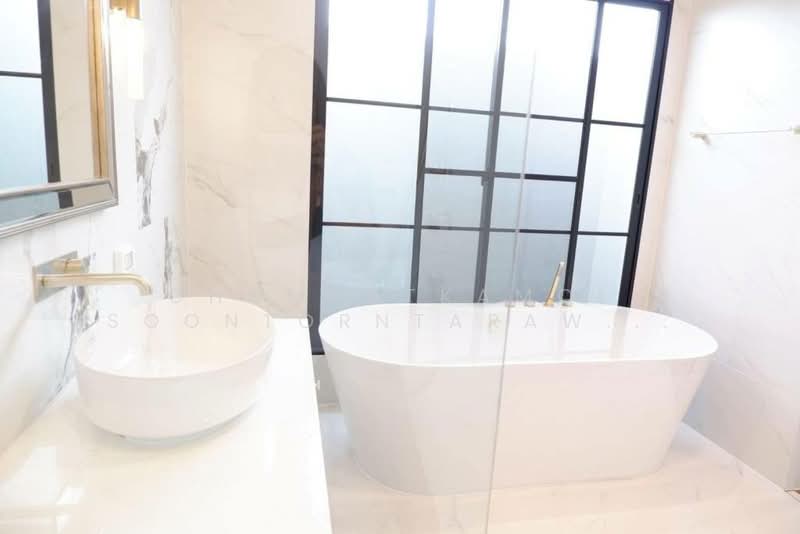 Nantawan Rama 9 - New Krungthepkreetha, Bangkok, Saphan Sung, Saphan Sung, Bangkok, 4 Bedrooms, 302 sqm, Single Detached House For Sale, by Chomratkamol Soontorntarawong (Gor), 500297587 - DDproperty.com