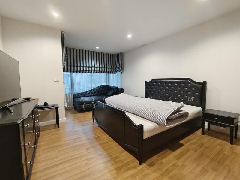 The Metro Ramkahaeng, Bangkok, Rat Phatthana, Saphan Sung, Bangkok, 3 Bedrooms, 148 sqm, Townhouse For Rent, by Tittayaporn Kim (Jenny), 500297642 - DDproperty.com