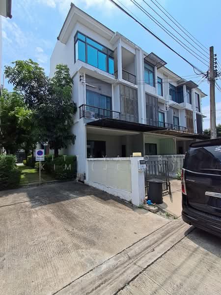 The Metro Ramkahaeng, Bangkok, Rat Phatthana, Saphan Sung, Bangkok, 3 Bedrooms, 148 sqm, Townhouse For Rent, by Tittayaporn Kim (Jenny), 500297642 - DDproperty.com