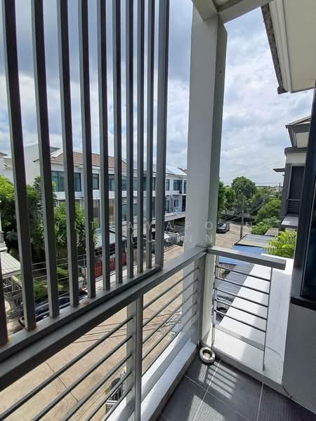 The Metro Ramkahaeng, Bangkok, Rat Phatthana, Saphan Sung, Bangkok, 3 Bedrooms, 148 sqm, Townhouse For Rent, by Tittayaporn Kim (Jenny), 500297642 - DDproperty.com