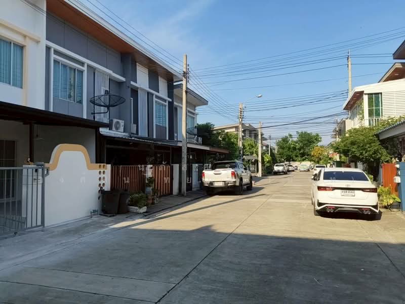 Pruksa Ville 55 Wongwaen-Ramintra, Bangkok, Soi Surao Khlong Nueng 13, Bang Chun, Khlong Sam Wa, Bangkok, 3 Bedrooms, 80 sqm, Townhouse For Sale, by นภัสศรณ์ วงศ์สินไทยกร (นันท์), 500297654 - DDproperty.com