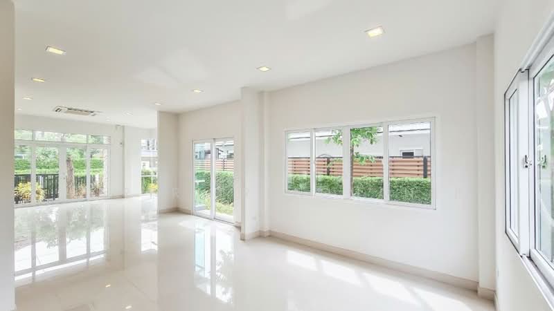 NC Royal Pinklao, Bangkok, Thawi Watthana, Thawi Watthana, Bangkok, 4 Bedrooms, 315 sqm, Single Detached House For Sale, by Pimlada Lertritrungmanee, 500297684 - DDproperty.com