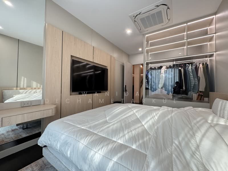 The Honor Yothinpattana, Bangkok, 3 Thanon Pho Kaeo, Khlong Chan, Bang Kapi, Bangkok, 6 Bedrooms, 710 sqm, Single Detached House For Sale, by Wanida Dechametarkul, 500297693 - DDproperty.com