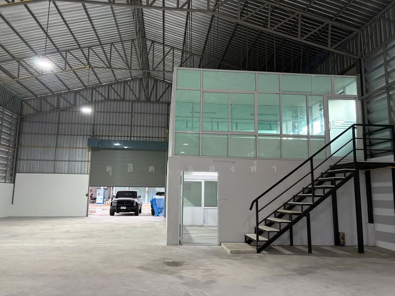 ให้เช่าโกดังพร้อมออฟฟิต 650 ตรม.ใกล้นิคมอตมะซิตี้บ่อวิน ศรีราชา, Chon Buri (Pattaya), Bo Win, Si Racha, Chon Buri (Pattaya), , 650 sqm, Warehouse/Factory For Rent, by Dusit Saengfa, 500297726 - DDproperty.com