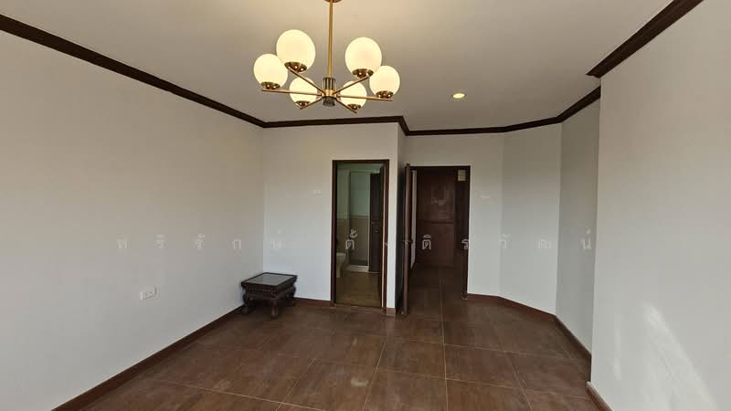 Country Complex Bangna, Bangkok, Sanpawut Road, Bang Na, Bang Na, Bangkok, 2 Bedrooms, 110 sqm, Condo For Sale, by หริรักษ์ ตั้งติรวัฒน์, 500297740 - DDproperty.com