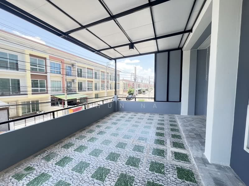 Pensiri 4, Bangkok, Soi Muban Phen Siri 4 Liap Wari, Nong Chok, Nong Chok, Bangkok, 4 Bedrooms, 240 sqm, Townhouse For Sale, by Khun Na, 500297762 - DDproperty.com