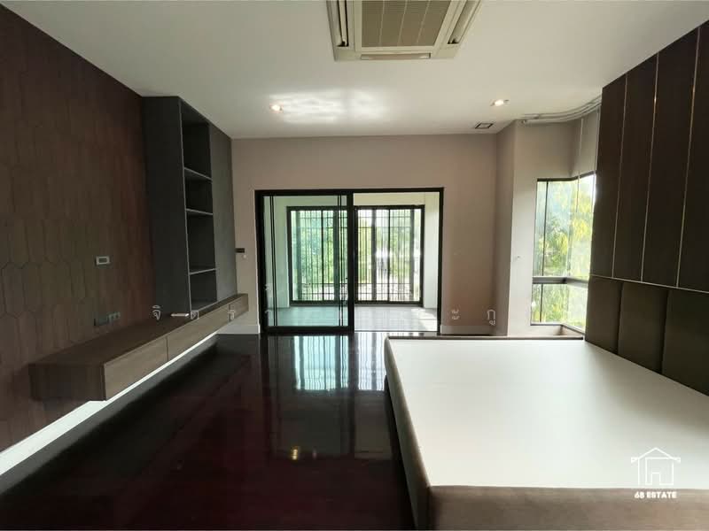 Mantana Lake Watcharapol, Bangkok, Sukhaphiban 5 Road, O-Ngoen, Sai Mai, Bangkok, 4 Bedrooms, 323 sqm, Single Detached House For Rent, by วิจิตรา จิตรวงษ์ตระกูล, 500297785 - DDproperty.com