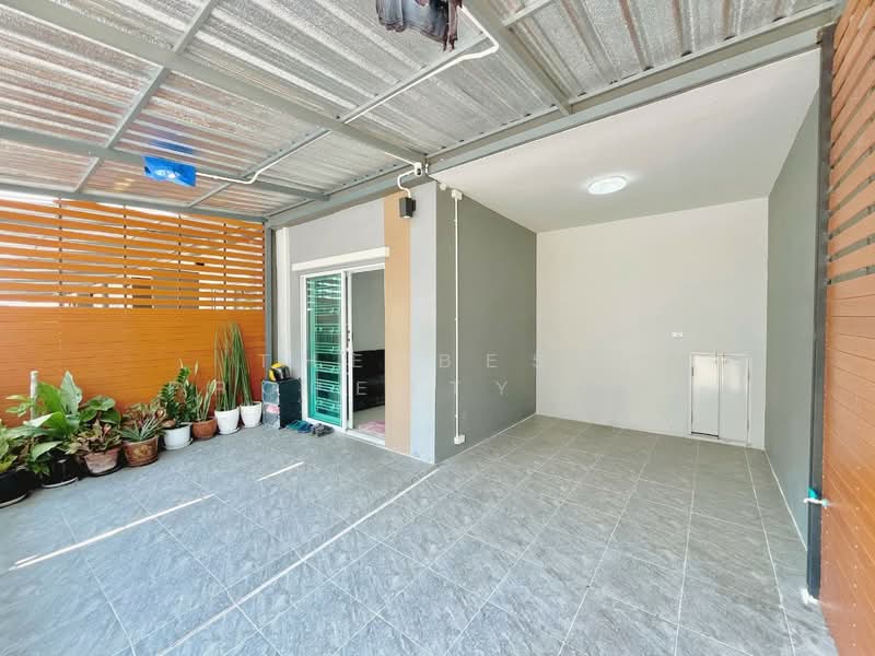 Lio Bliss Ladkrabang-Chalongkrung, Bangkok, Lam Pla Tiew, Lat Krabang, Bangkok, 3 Bedrooms, 105 sqm, Townhouse For Sale, by The Best Property เจน, 500297799 - DDproperty.com