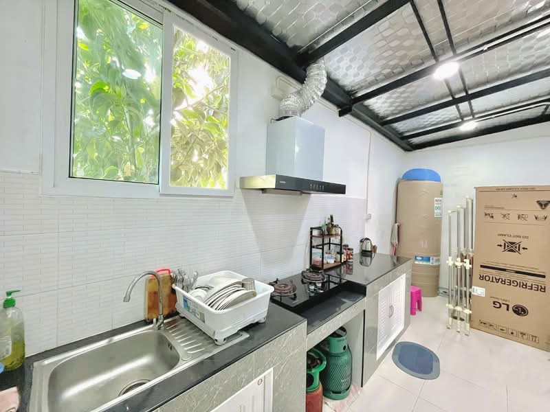 Lio Bliss Ladkrabang-Chalongkrung, Bangkok, Lam Pla Tiew, Lat Krabang, Bangkok, 3 Bedrooms, 105 sqm, Townhouse For Sale, by The Best Property เจน, 500297799 - DDproperty.com