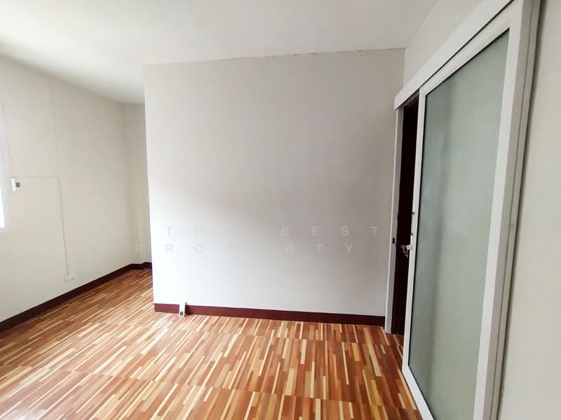 Poonsin Thani 1, Bangkok, Khlong Song Ton Nun, Lat Krabang, Bangkok, 2 Bedrooms, 100 sqm, Townhouse For Sale, by The Best Property ชุ, 500297817 - DDproperty.com