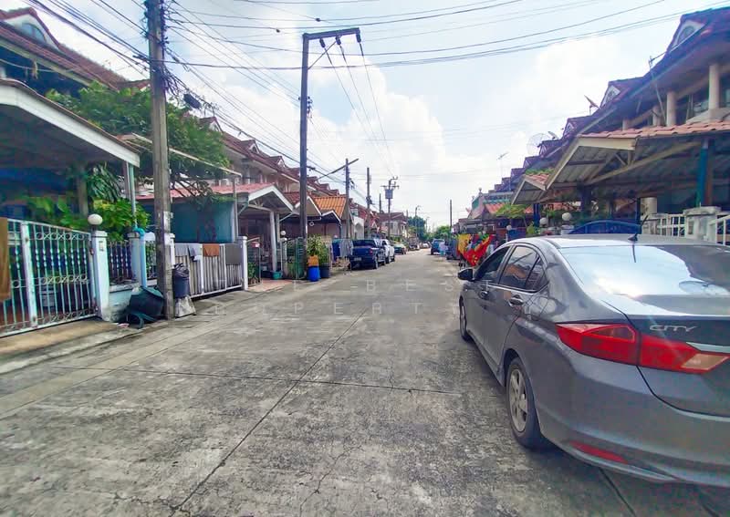 Poonsin Thani 1, Bangkok, Khlong Song Ton Nun, Lat Krabang, Bangkok, 2 Bedrooms, 100 sqm, Townhouse For Sale, by The Best Property ชุ, 500297817 - DDproperty.com